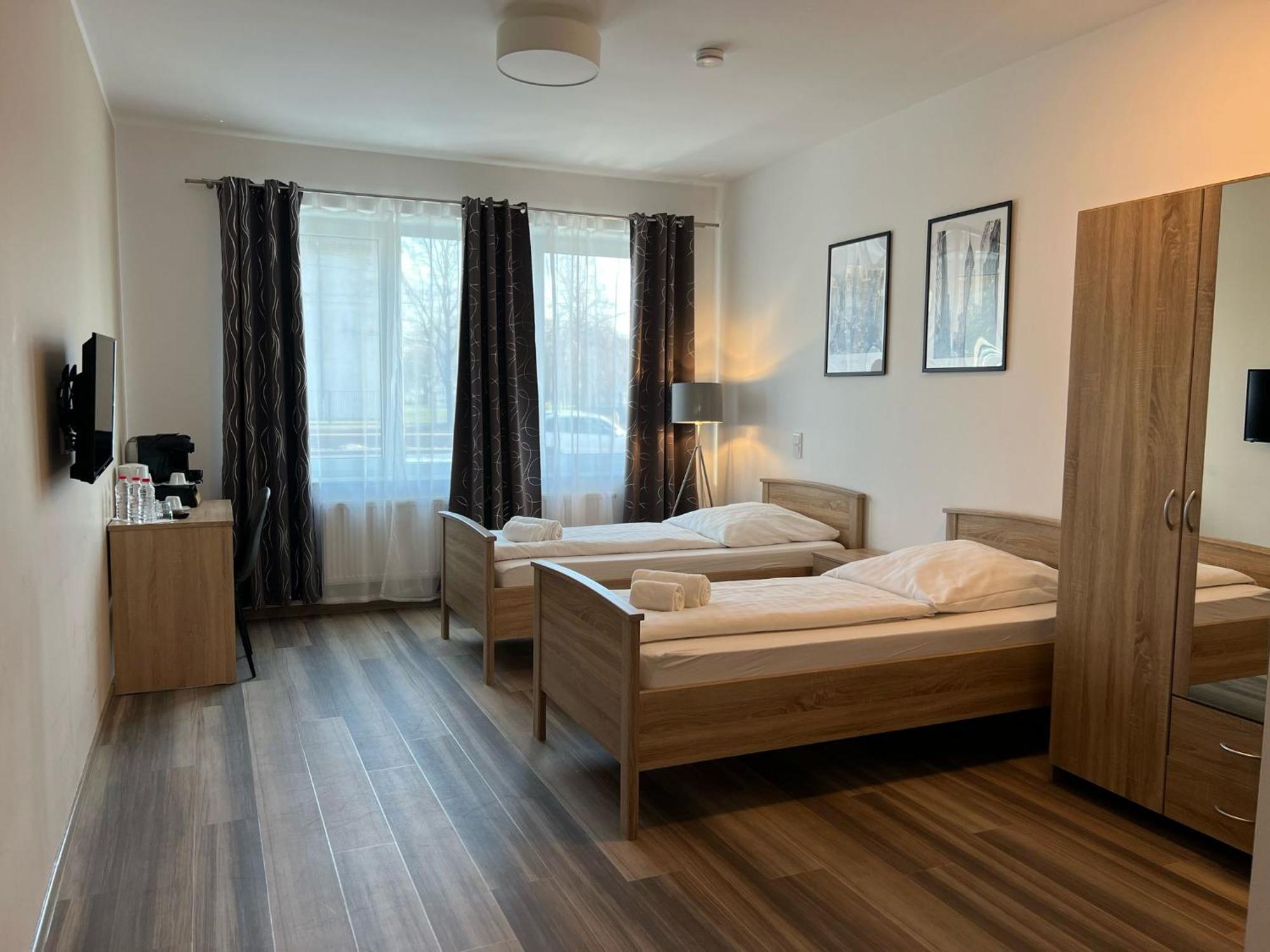 Avento Hotel Hannover Langenhagen  Bagian luar foto