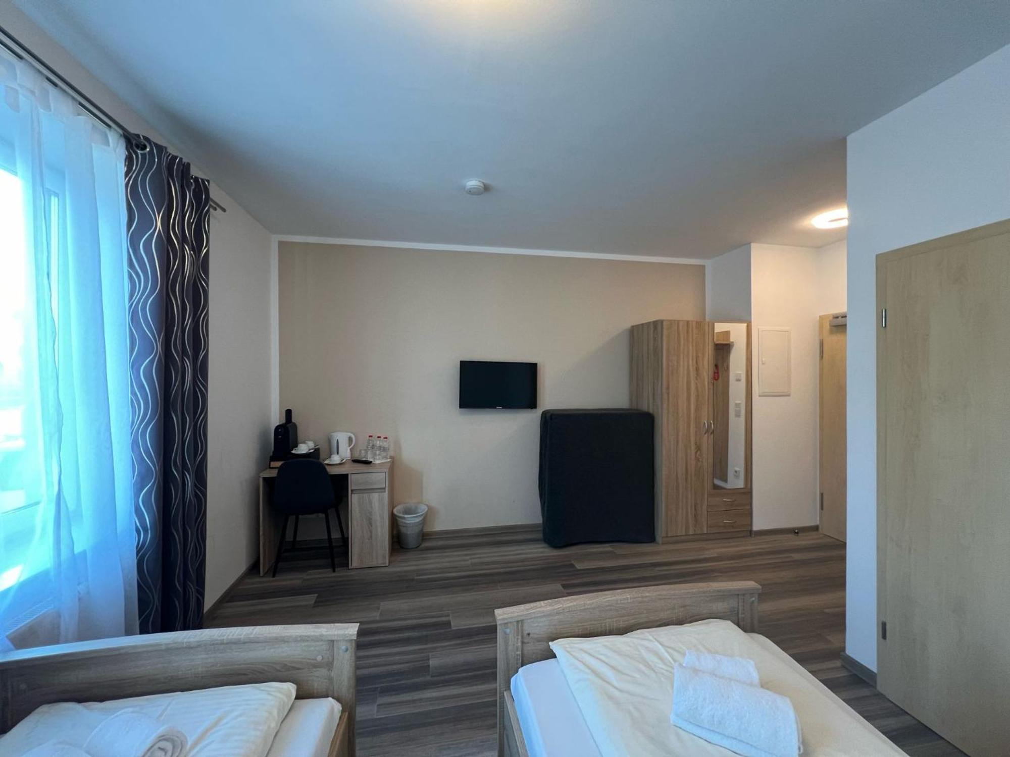 Avento Hotel Hannover Langenhagen  Bagian luar foto